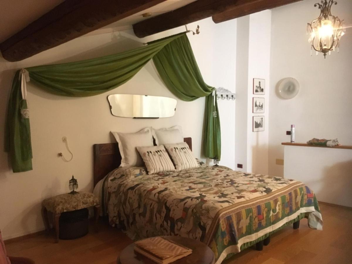 Bed And Breakfast Villa Franca Villafranca di Verona Exterior foto